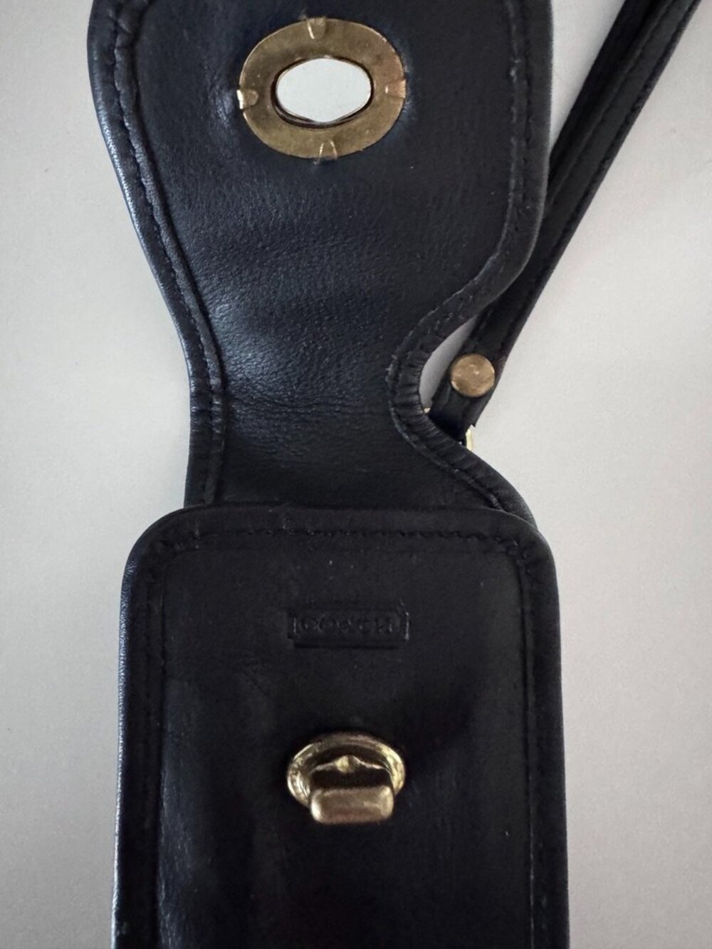 Coach Vintage Black Leather Cellphone/Small Accessories Wristlet - Picture 10 of 10